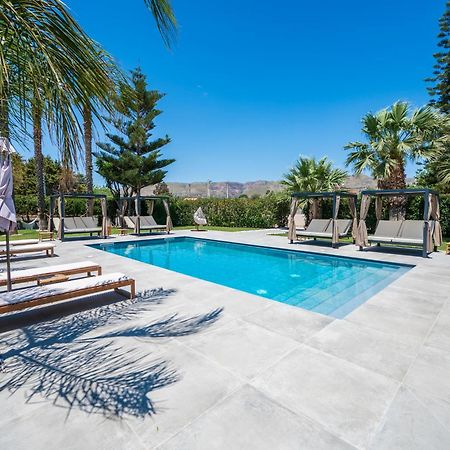 אבולה Villa Dolmen Beach מראה חיצוני תמונה