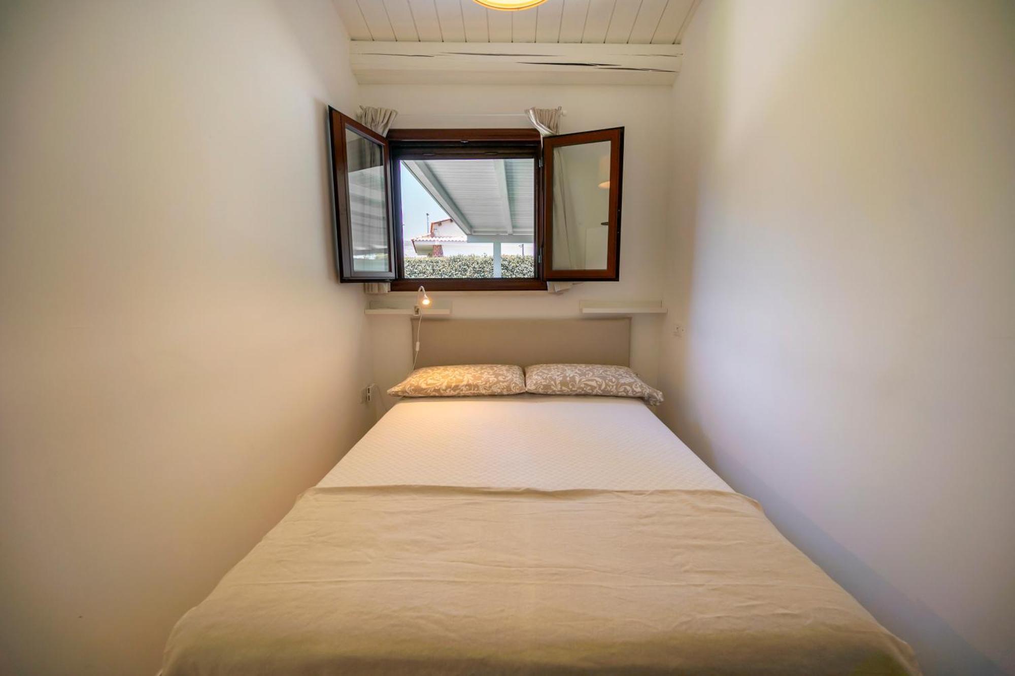 אבולה Villa Dolmen Beach מראה חיצוני תמונה